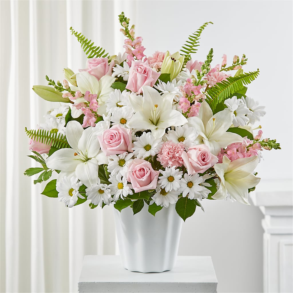 Soft Touch Tabletop Basket – Emica Floral Designs, Saint James City FL