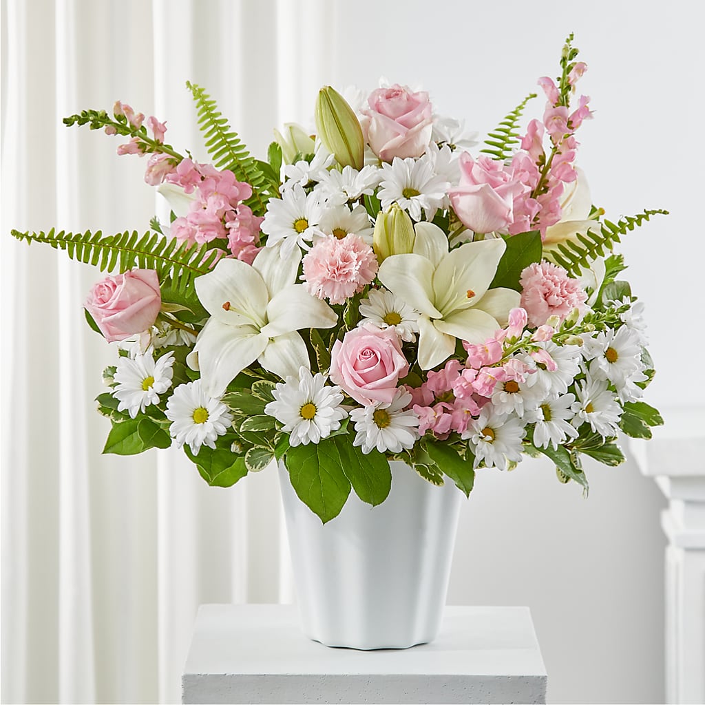 Soft Touch Tabletop Basket – Emica Floral Designs, Saint James City FL