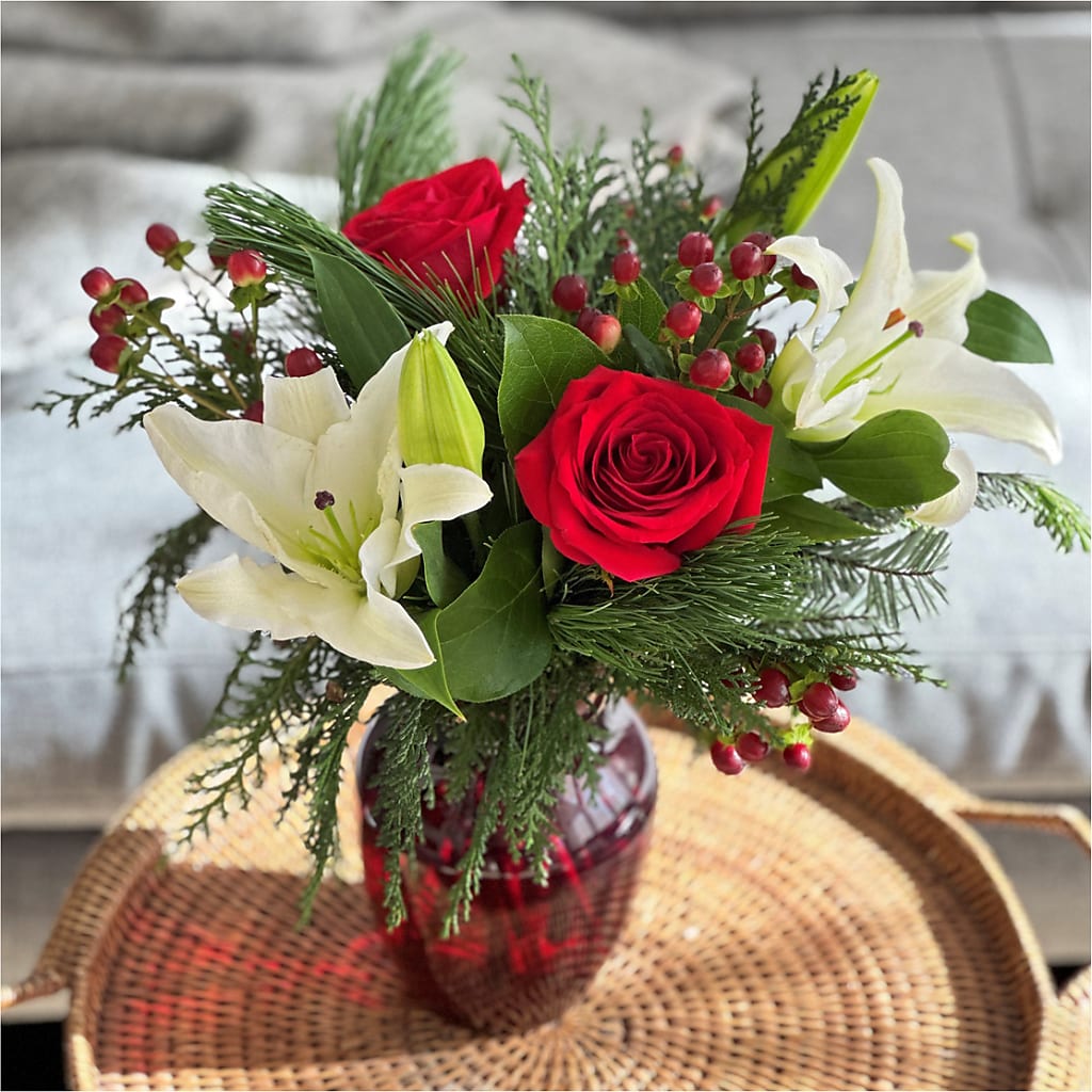 Evergreen Delight Bouquet –  Emica Floral Designs, Saint James City FL